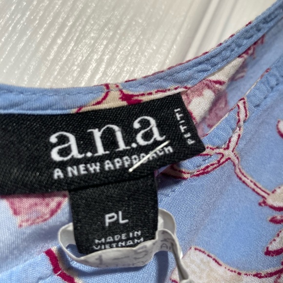 Women's A New Approach cold shoulder blouse - Picture 6 of 6